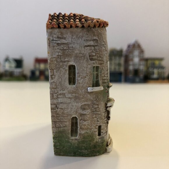 J Carlton Hand Printed Miniature Building 210245 Auberge - Picture 5 of 13